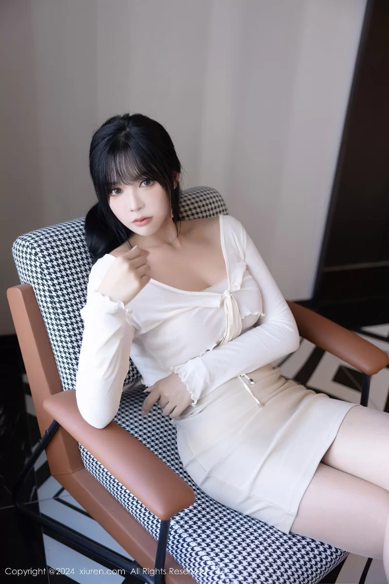 秀人网 娜比 又纯又欲完美蜜桃臀【82P+680M】
