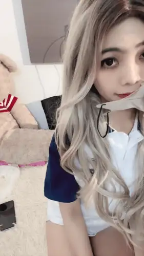 国产主播 大奶美女[熊猫娃娃]各式制服,揉奶抠逼自慰诱惑0602-0625【32v+27G】
