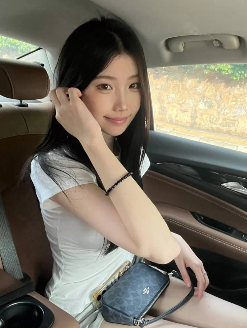 自拍 [极品泄密]真实调教极品大学生眼镜反差婊 身材超好 肤【1V+7P+633M】