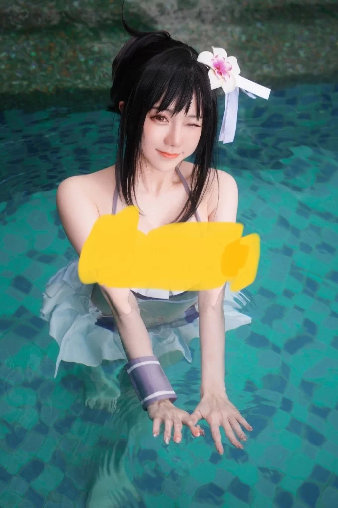 高颜值美女 Sally Dorasnow - Tifa bikini【57p+554m】