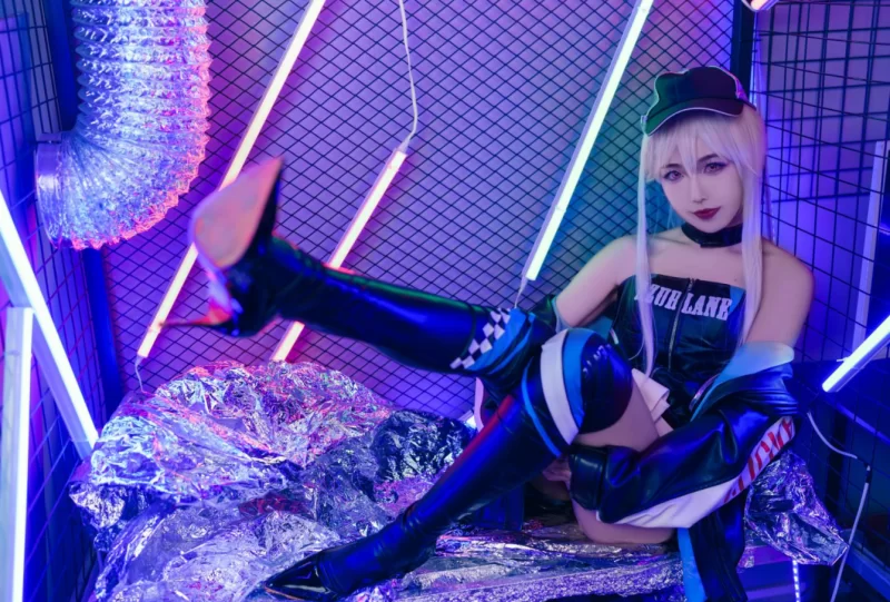 Cosplay 源纱希喵喵喵_碧蓝航线 赛车 [25P]【25P+500m】