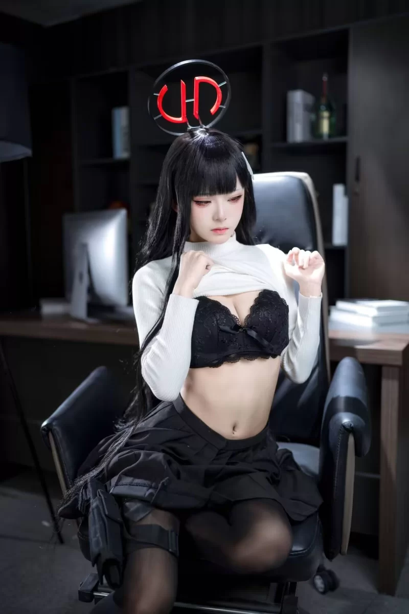 国产coser 九柒喵 - 调月莉音【64P+535MB】