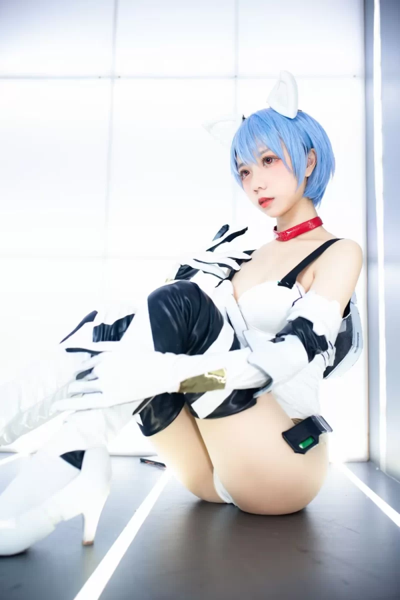 国产coser 果咩酱w  绫波丽 [18P-290MB]【18P+290M】