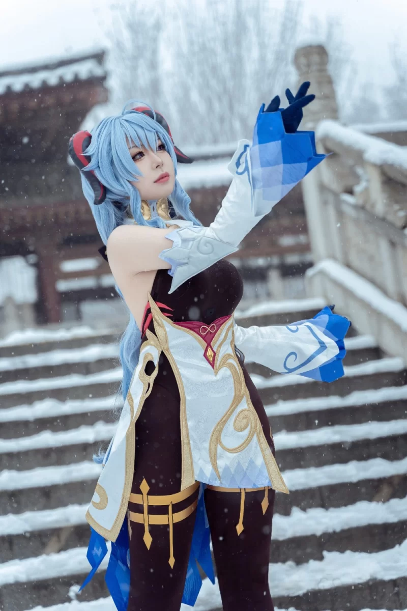 国产coser 虎森森 NO.046 原神 甘雨 雪景[42P 298.2M]【42P+298M】