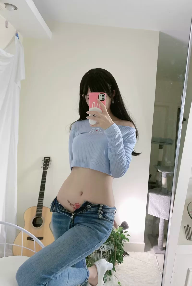高颜值美女 51酱 新作 吉他妹妹【25P3V+134M】