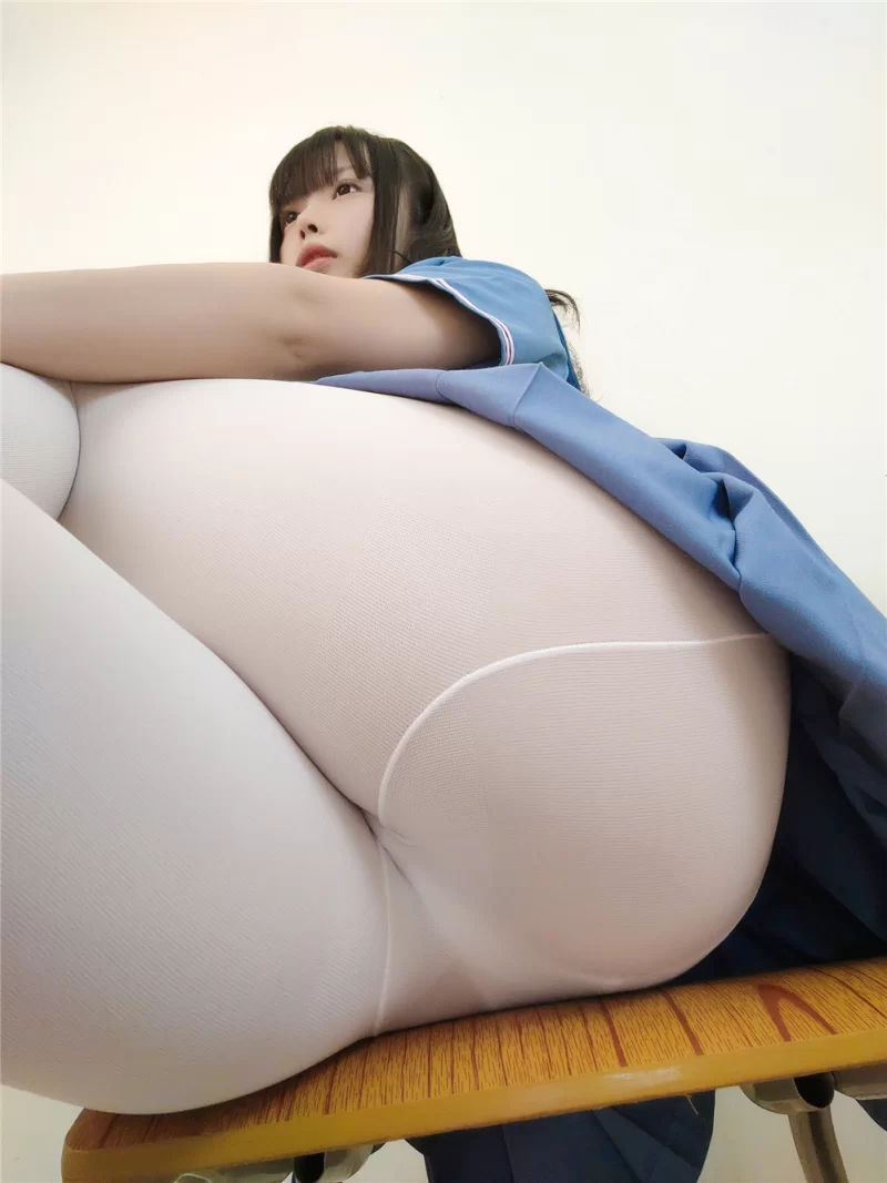 合法萝莉 十万珍吱伏特 - 撸猫日记【102P1V+306M】