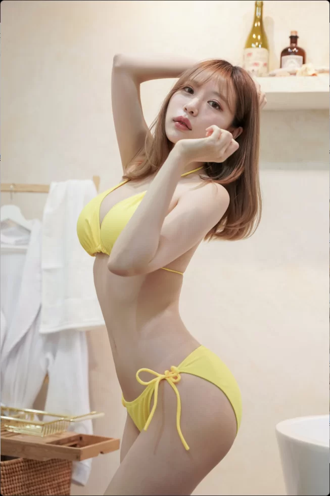 国产coser Mozzi(모찌) – 全套26期带视频 8月更新【2529P/25V+32.6G】