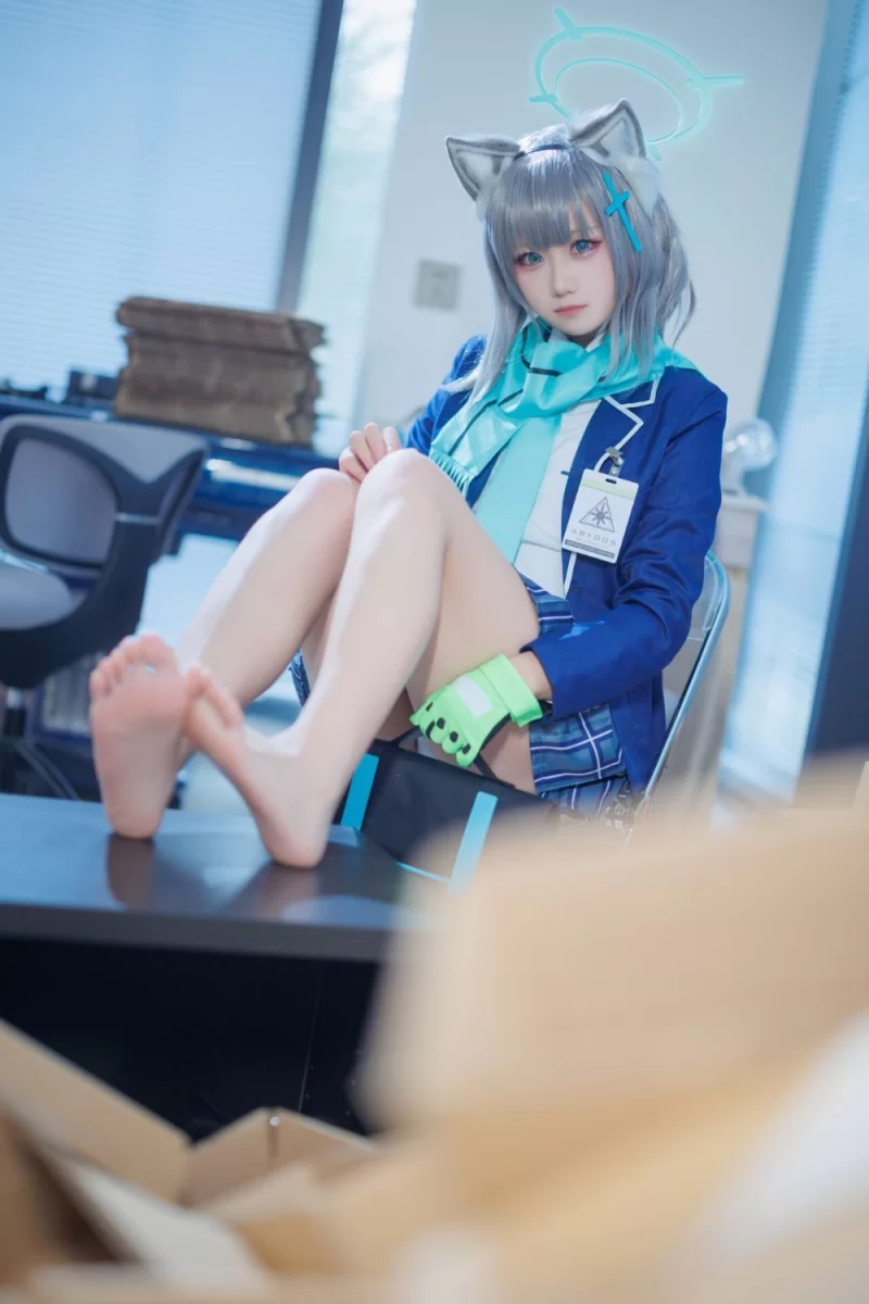 国产coser lunananya  砂狼白子 [16P 131.28 MB]【16P+131M】