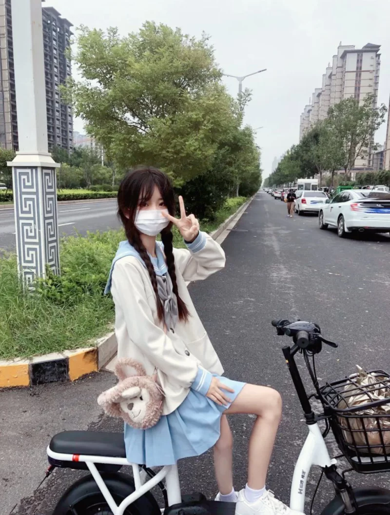 合法萝莉 小瑶萝莉酱(小瑶老师) – [福利订阅] 顶级双马尾白虎萝莉【672P/66V+1.78G】