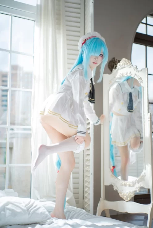 国产coser 矢量鱼 - 雅努斯水手服 碧蓝航线 38P-369M【38P+369M】