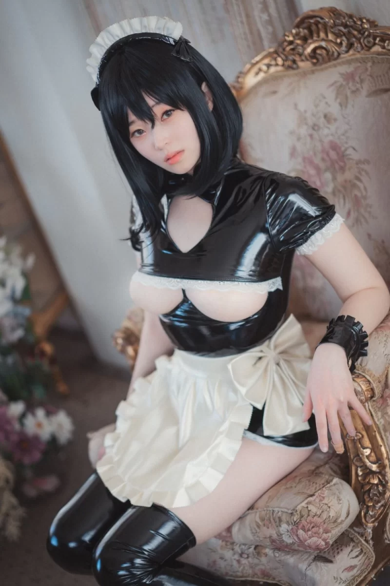 日韩coser DJAWA Photo Bambi (밤비) Femme de Chambre en Latex [67P 675MB]【67P+675M】