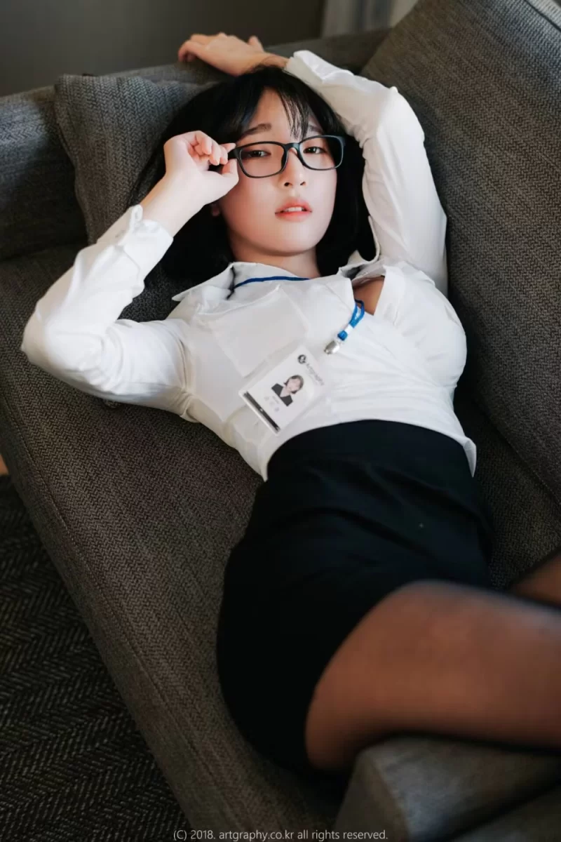 日韩coser ArtGravia  巨乳少女姜仁卿[62P-498MB]【62P+498M】