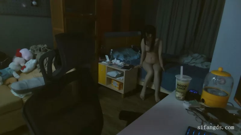 合法萝莉 [原创]约炮大一萝莉学妹害羞可爱【1V+1.9G】