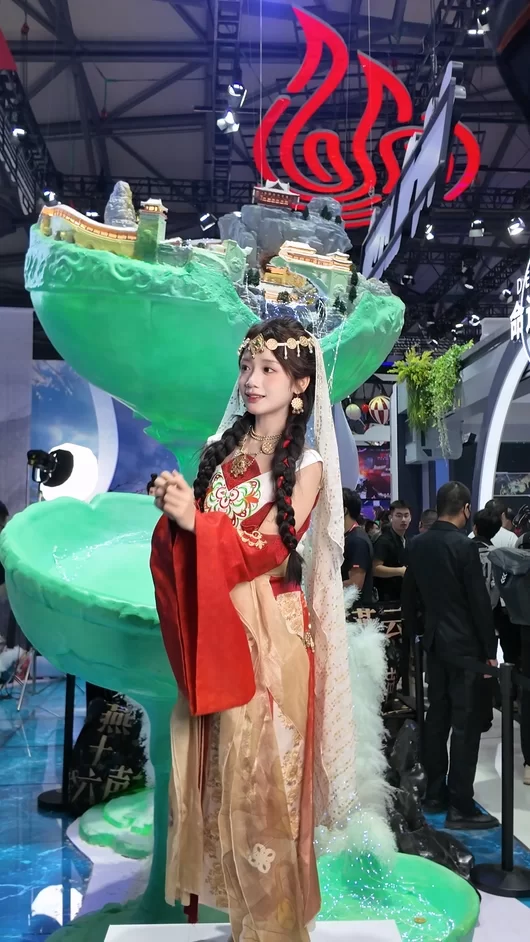 Cosplay [自整理]漫展COSPLAY 合集【37v+7.3g】
