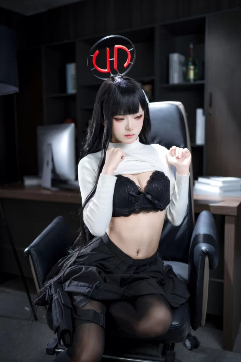 国产coser 九柒喵 NO.026 调月莉音【64P+535M】
