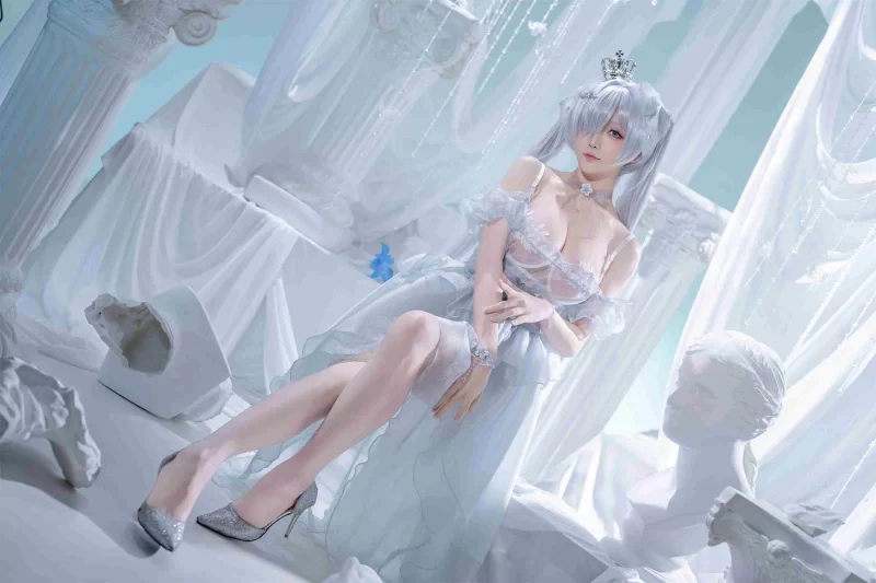 国产coser Hoshilily (星之迟迟) - 灰姑娘 - 妮姬 4K【1+174M】