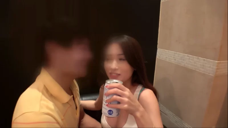 知名女优 [优质老师分享]エロすぎハーフ美女！逆ナン3P！酒池肉林のチン【1V+1.8G】