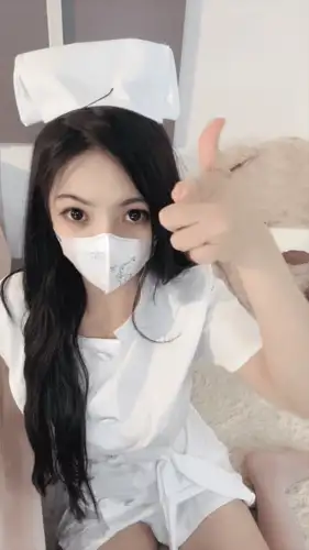 国产主播 大奶美女[熊猫娃娃]各式制服,揉奶抠逼自慰诱惑0602-0625【32v+27G】