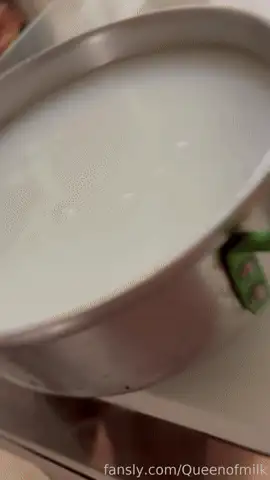 合集 ✨[圣乳教]亚裔大奶牛乳液狂飙❤️奶水狂喷四溅❤️喷到天花板不挤也漏奶 ！【NPNV+77G】