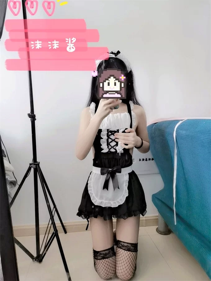 合集 沫直(沫沫酱) – 白虎一线天萝莉 18G福利合集【104P18V+18.18G】