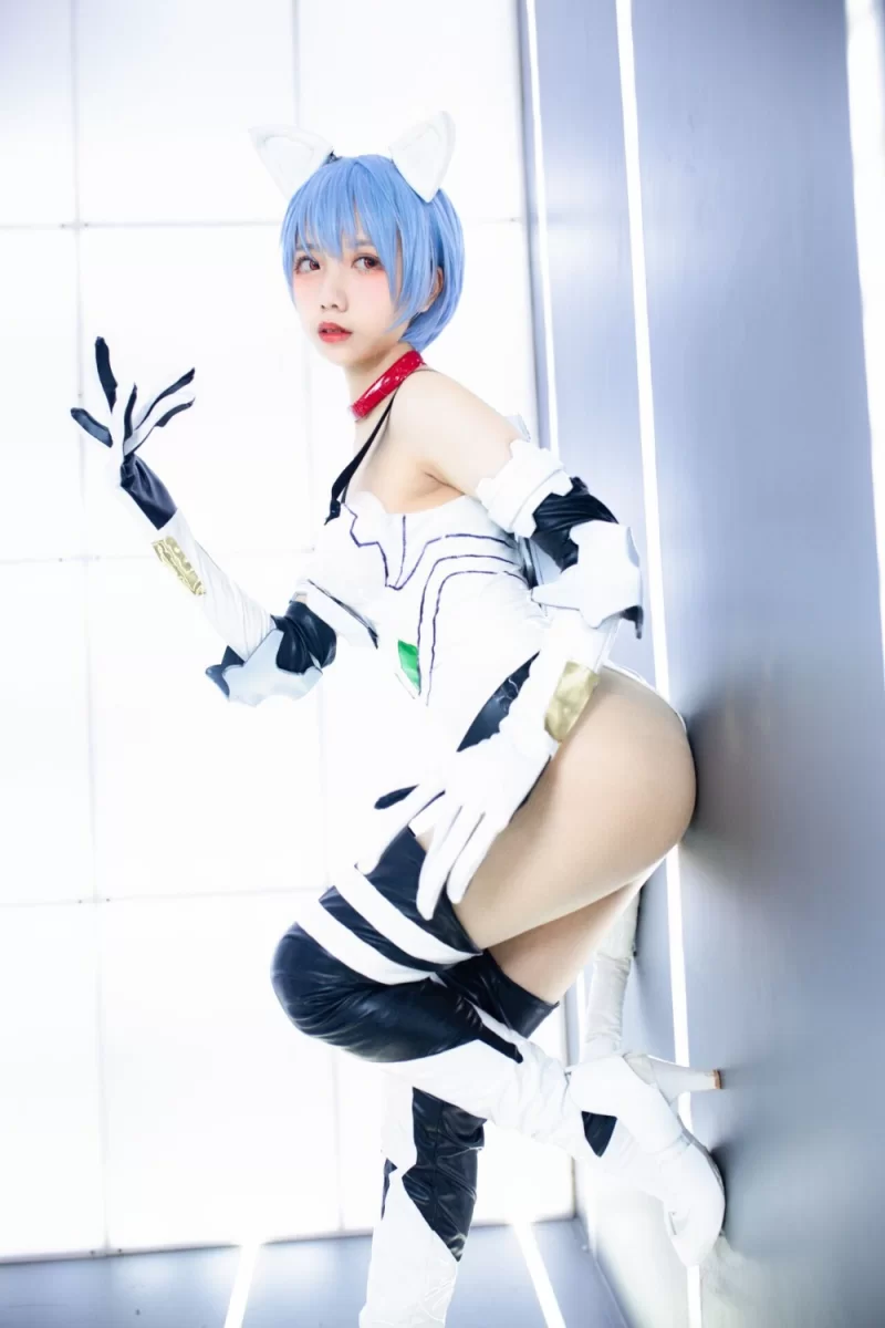 国产coser 果咩酱w  绫波丽 [18P-290MB]【18P+290M】