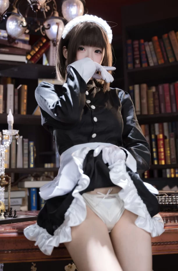 Cosplay 九柒喵_女仆教育 琉璃川椿 [66P]【66P+1g】
