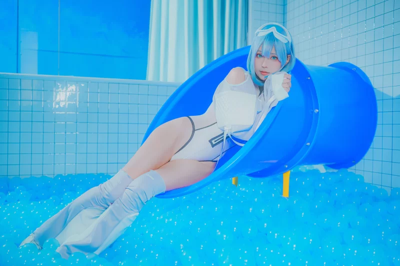 Cosplay ElyEE子 - 2025年06月订阅 June Set B Clear Blue Drift【33P4V+71M】