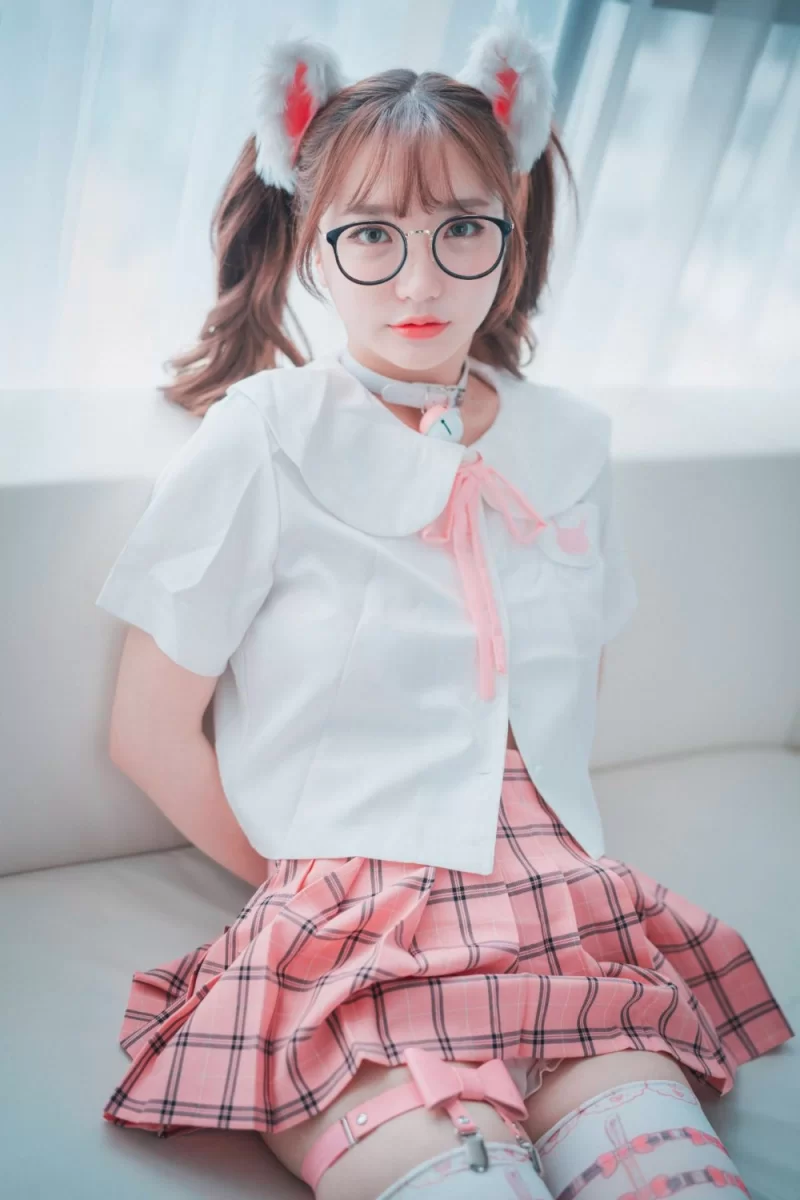 日韩coser DJAWA Photo Son Ye-Eun (손예은) Cute Pink [50P 400MB]【50P+400M】