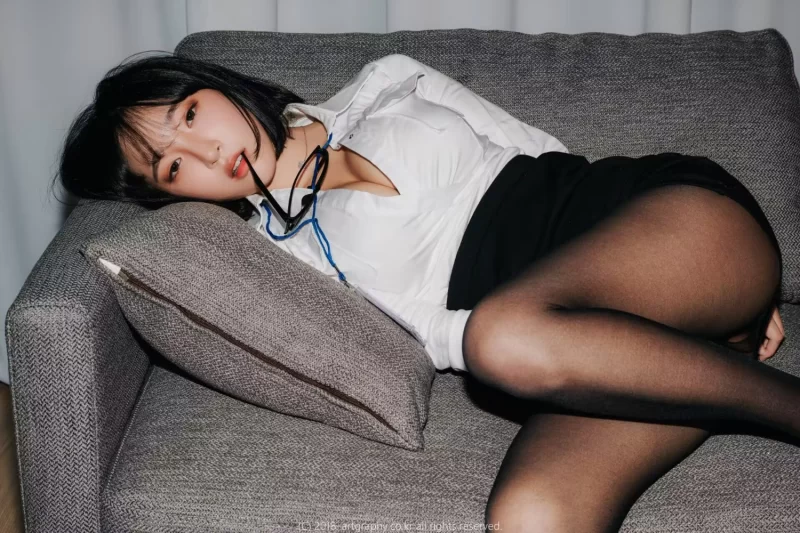 日韩coser ArtGravia  巨乳少女姜仁卿[62P-498MB]【62P+498M】