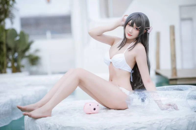 国产coser 瓜希酱 - 樱岛麻衣泳装【28P+106M】