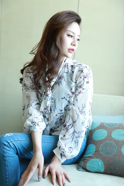 少妇熟女 无水印 气质御姐 戴薇 大尺度6K私拍+掰穴特写4K超清视频【141P5V+2.8G】