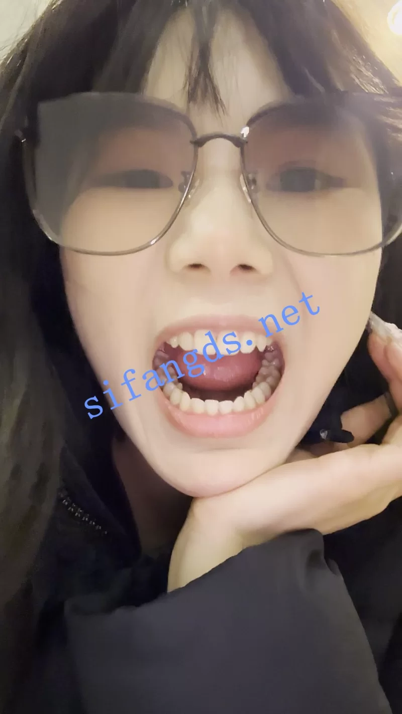 福利姬 ஐ恋物癖ஐ抖音网黄 颜值萌妹 口腔特写定制 牙齿干净无暇【6v+514m】
