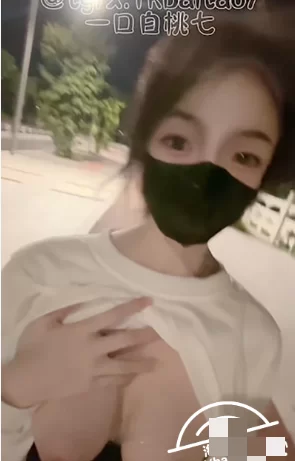 合集 推特裸舞女王[一口白桃七]最新合集 国风情趣装 假屌狂【1+1G】