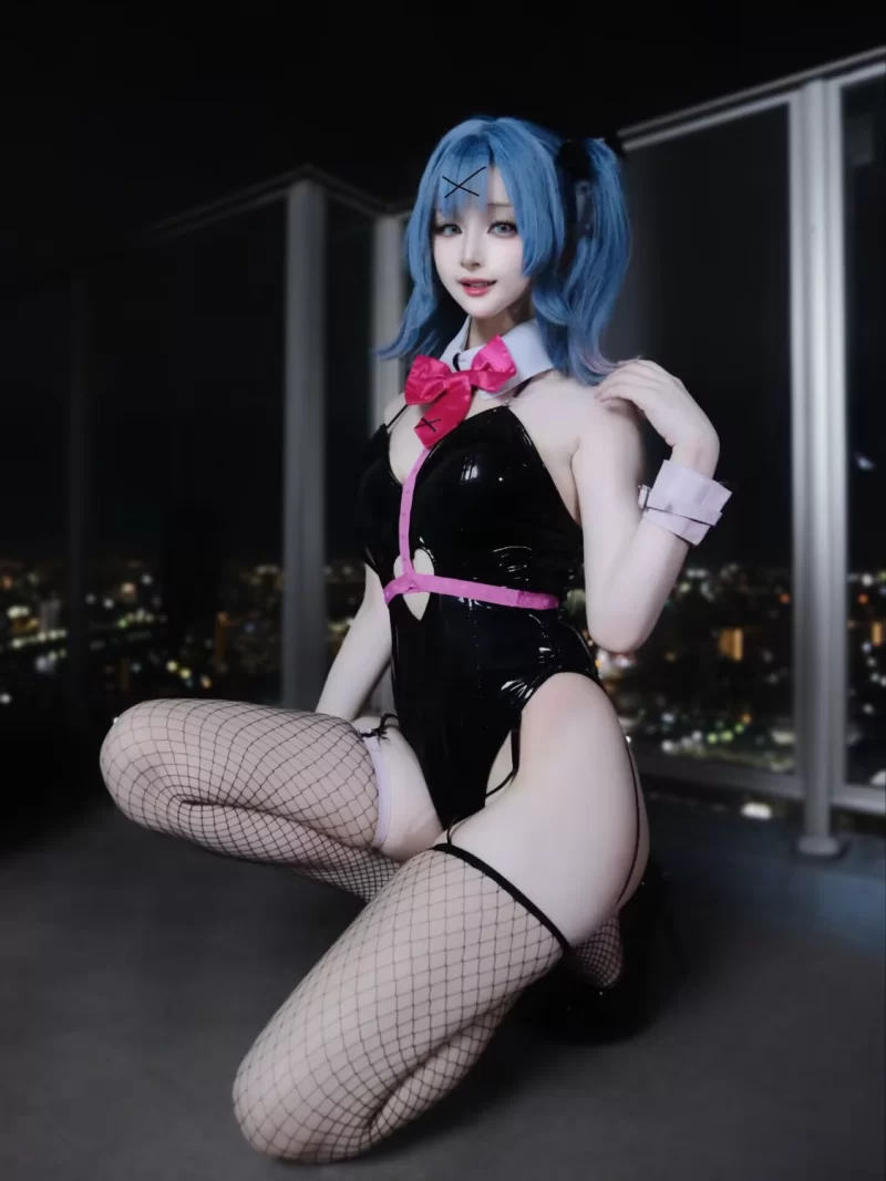 日韩coser 幼愛youmeko – 初音未来兔子洞兔女郎 [28P-575MB]【28P+575M】