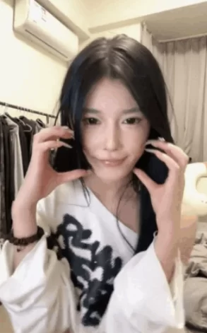 自拍 [爱岛管子]颜值女神下海 脱光光揉搓小穴【1+3.3g】