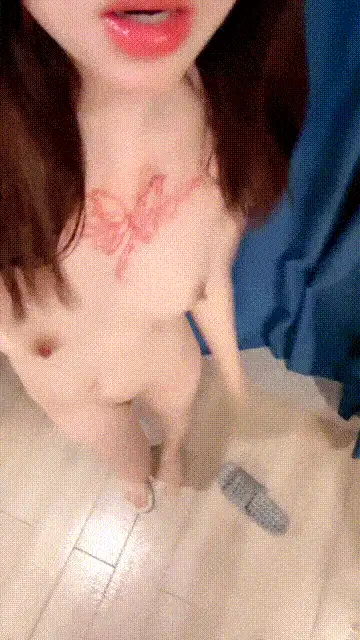 合法萝莉 [咩羊羊]极品学妹 揉奶玩逼深喉口交抠逼道具自慰 啪啪【2+933MB】
