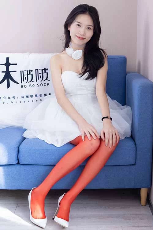 美腿/足控 袜啵啵-芝士-高跟鞋、黑丝红丝超短裙[169P-1V-1.6G百度网盘]【169p1v+1.6G】