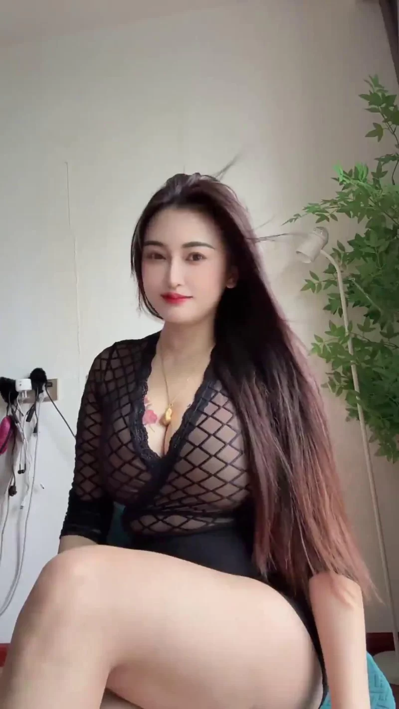 美女御姐 抖音泄密，79万粉大网红御姐[大宝贝]性爱自慰私拍流出【15V+2.06G】