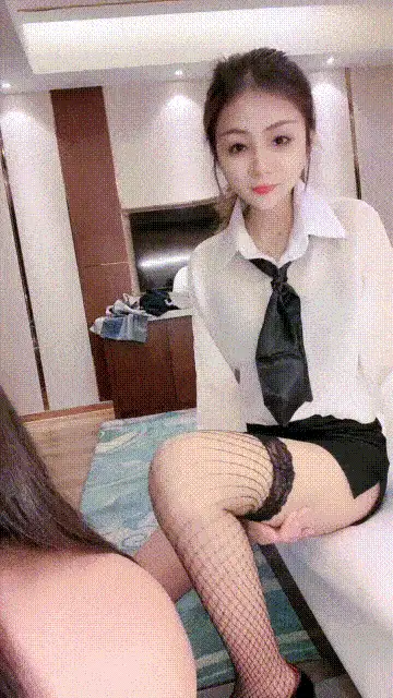3p&多p 精品推荐 超美新人女孩『西奶』约金主与闺蜜一起双飞操【2+7704MB】