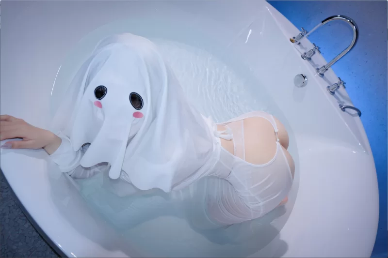 国产coser miko酱ww – 全套89期含随包视频 8月更新【5290P7V+49.7G】