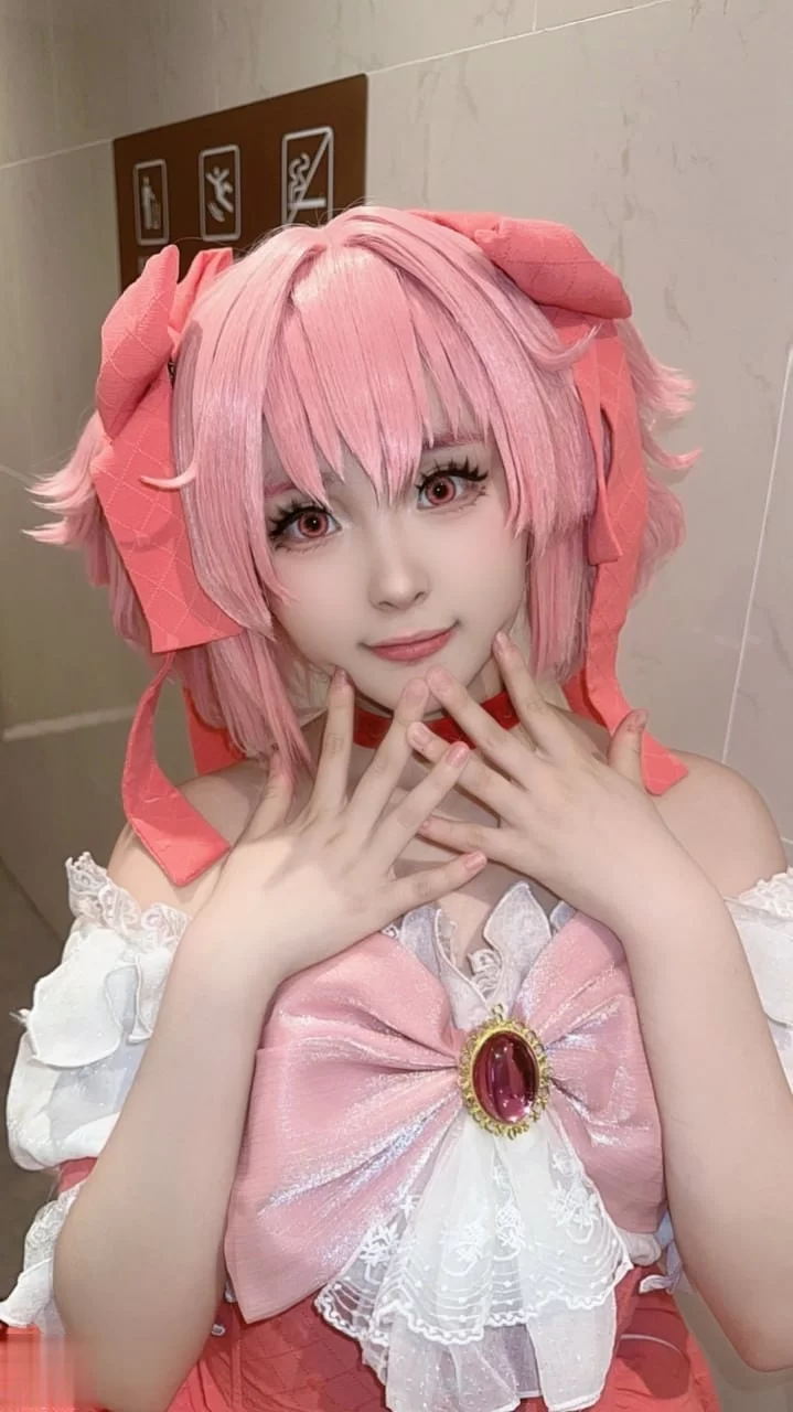 合法萝莉 超可爱高颜值的美少女洛宝！【1v+295m】