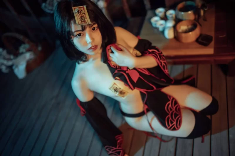 国产coser 七月喵子 - 小僵尸 [22P-179MB]【22P+179M】
