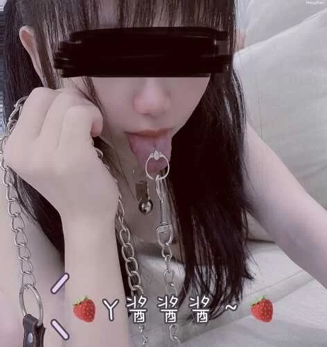 福利姬 [Y酱酱酱]清纯反差萝莉，可爱人形母狗，彻底母犬化，露出喝尿【1+158m】