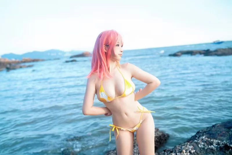 国产coser 七七娜娜子 - 穗香泳衣【31P4V+668M】
