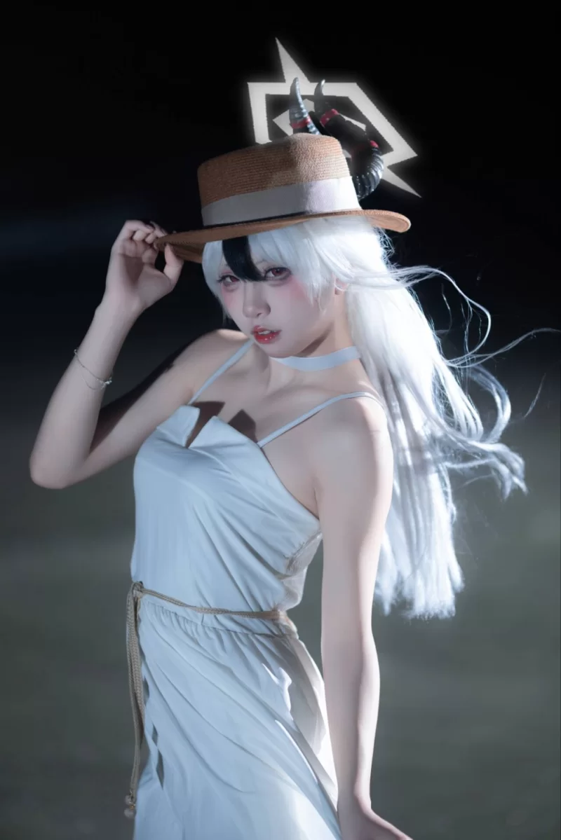 国产coser 纸悦Etsu_ko 加代子白裙 [20P-362MB]【20P+362M】