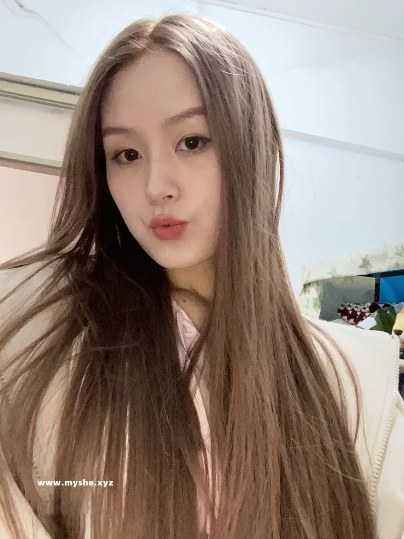 美女御姐 [极品泄密]超极品高颜值女神xuyuehan白金泄密 被渣男曝【23v17p+839M】