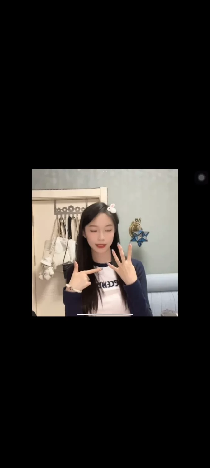 自拍 吉林某职业技术学院反差小姐姐自拍自慰【2v40p+406m】
