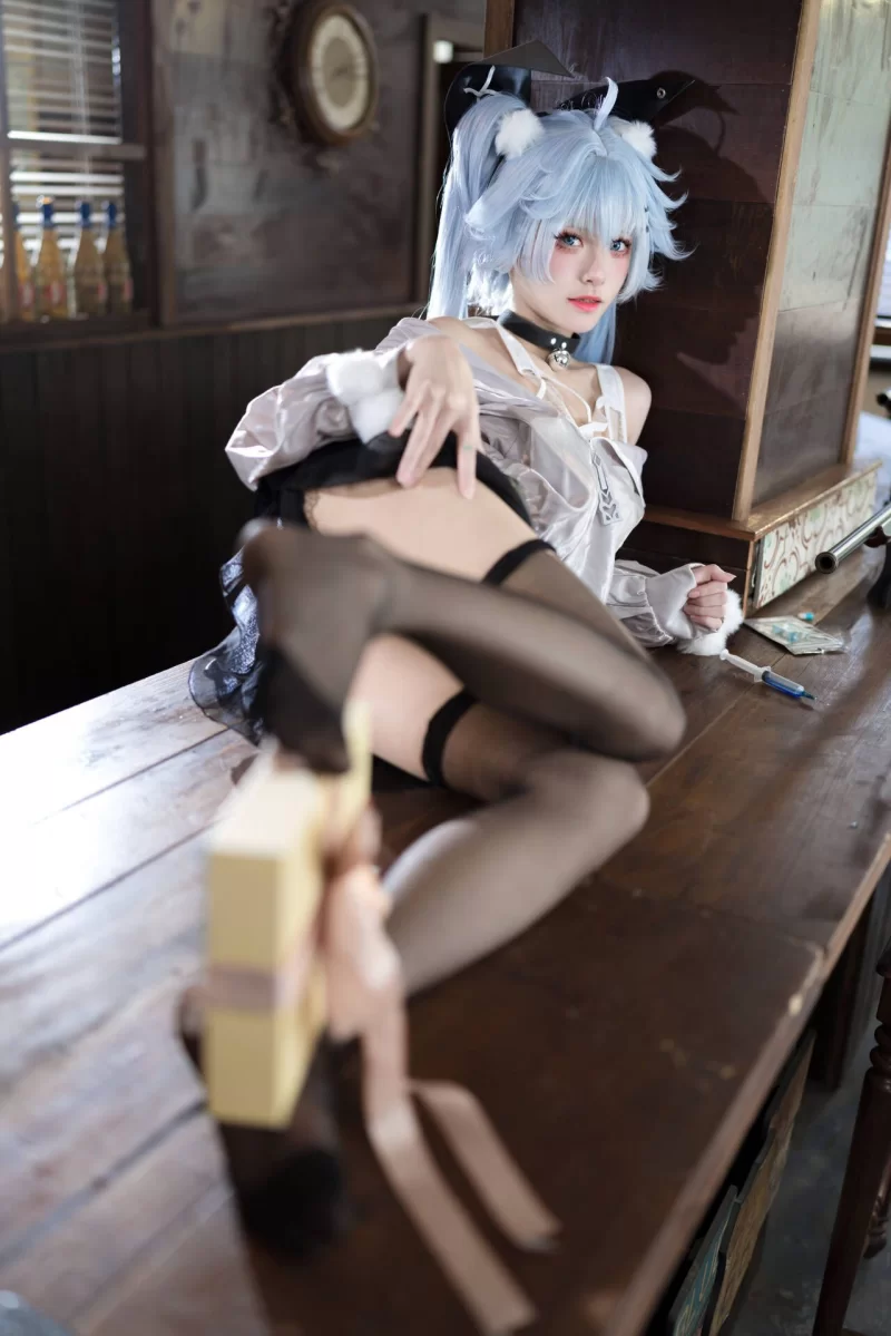 国产coser 九柒喵 - 芙洛伦 药心 少女前线【29P+167M】