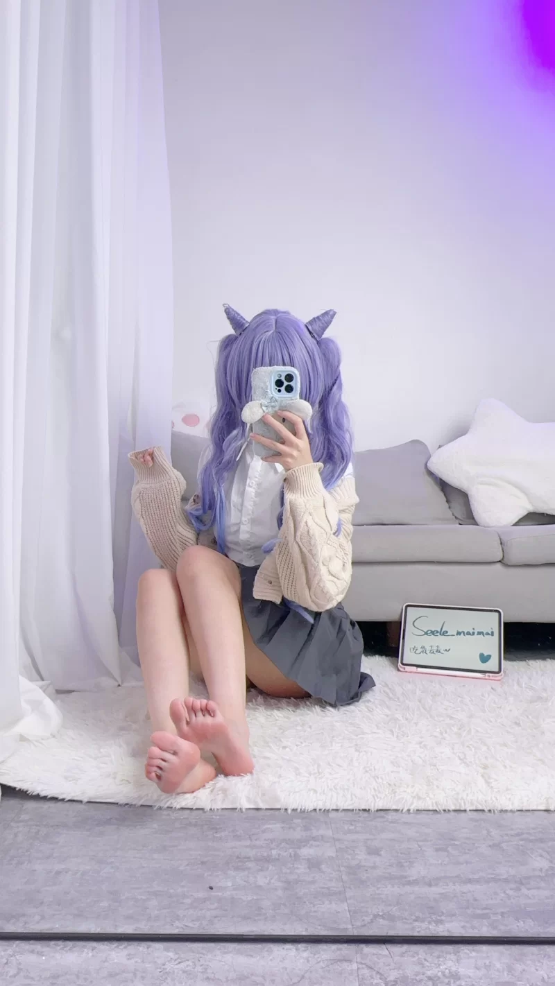 国产coser Seele麦麦 - 希儿专属回忆录 素足【321P+390M】