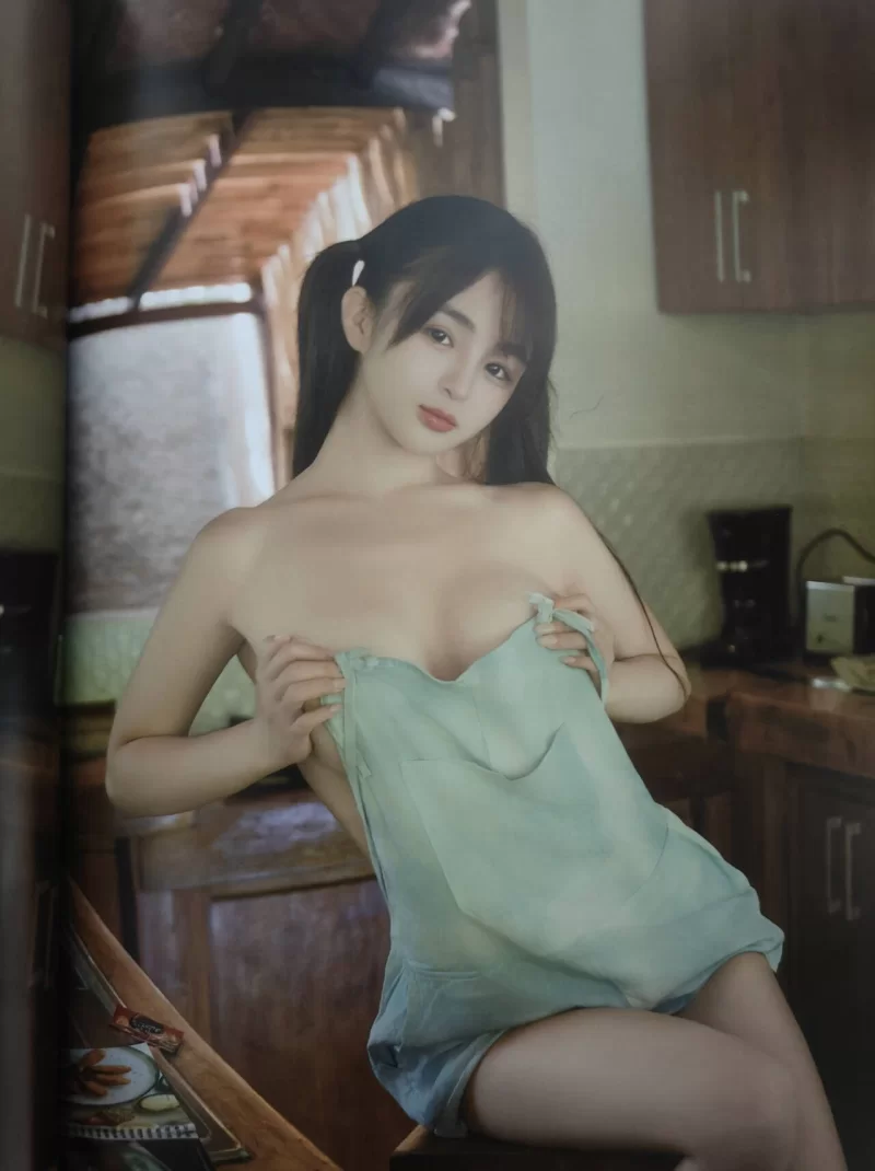 高颜值美女 桜井宁宁 - 实体本 夏【64P+298M】